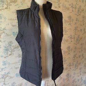 Aeropostale zip up vest